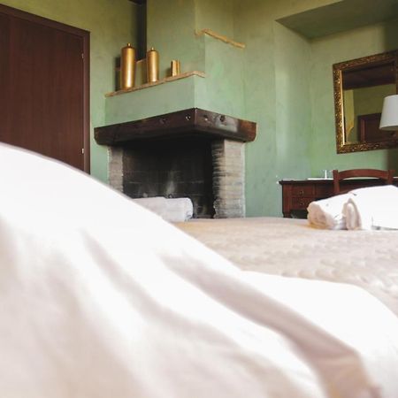 Cesano Il Casale Di Gardenia Bed & Breakfast エクステリア 写真