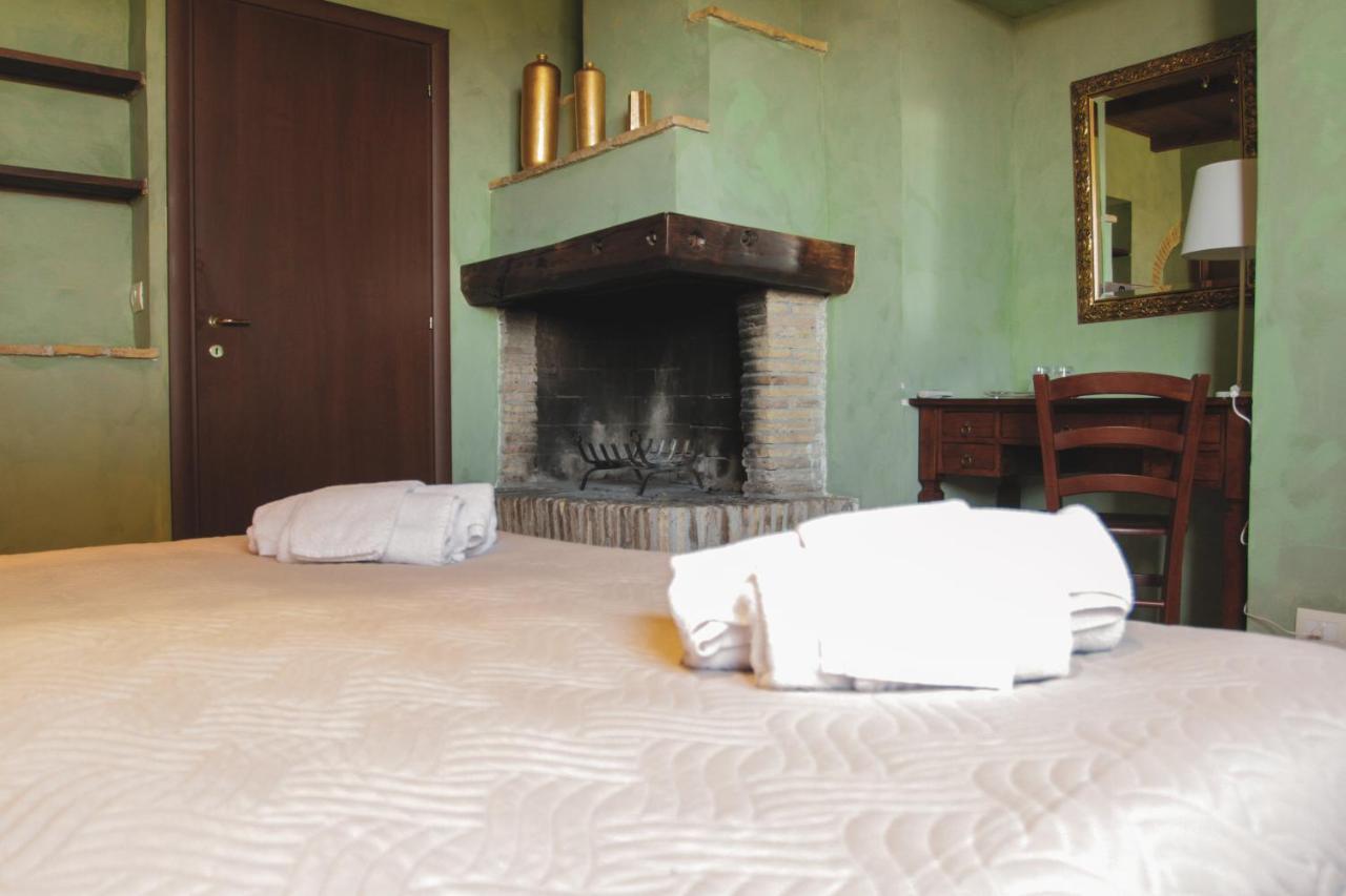 Cesano Il Casale Di Gardenia Bed & Breakfast エクステリア 写真