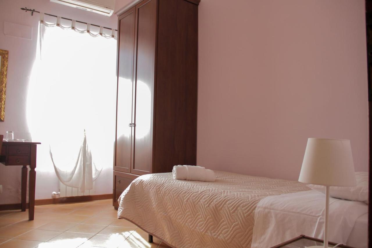 Cesano Il Casale Di Gardenia Bed & Breakfast エクステリア 写真